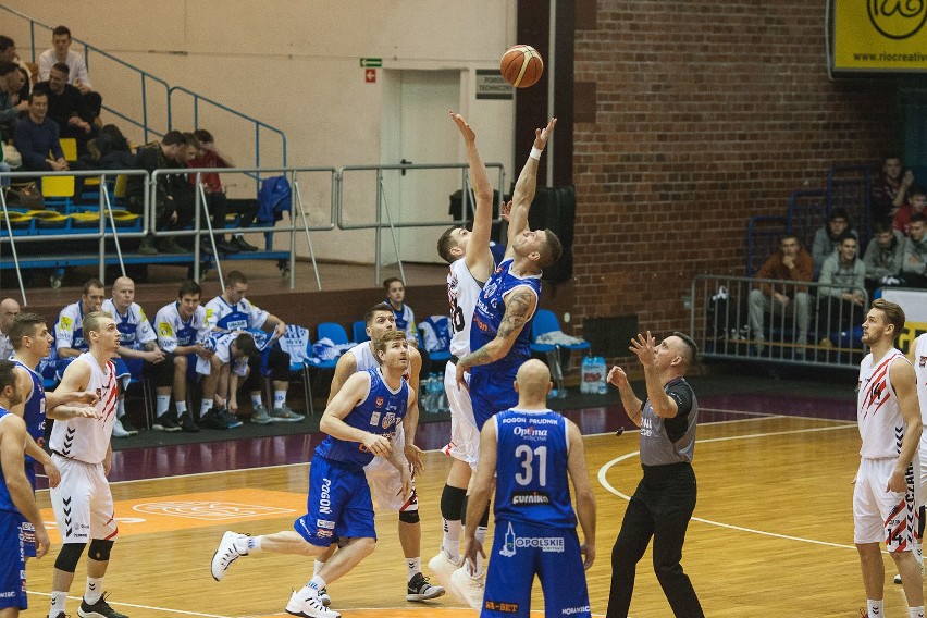 STK Czarni Słupsk - Pogoń Prudnik 67:59.