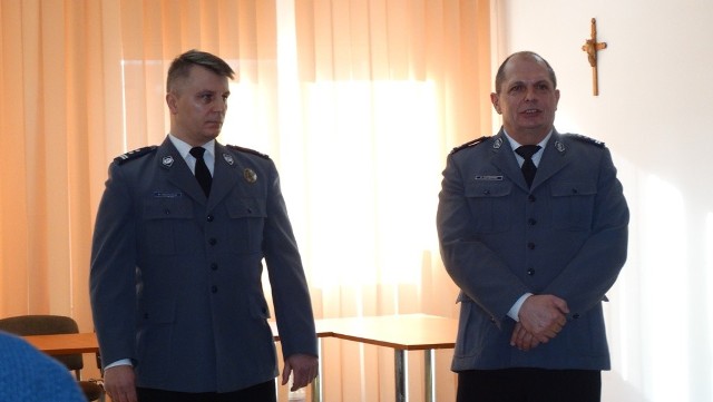 Nowym pierwszym zastępcą komendanta powiatowego policji został Krzysztof Szczudło (z lewej).