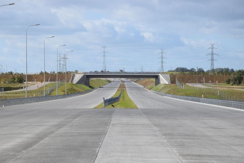 Zakończona jest budowa całej 13-kilometrowej betonowej...