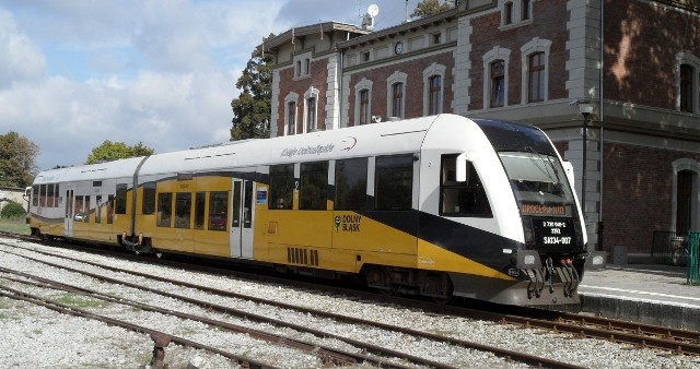 14 lat ma pierwsza samorządowa linia kolejowa. Dolny Śląsk przywraca  zlikwidowane dawniej połączenia | Gazeta Wrocławska