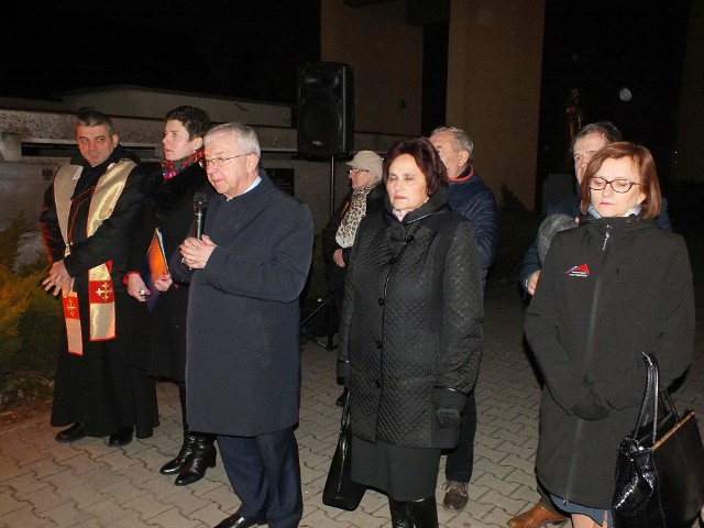 Głos zabrał poseł Krzysztof Lipiec, główny inicjator obchodzenia miesięcznic w Starachowicach