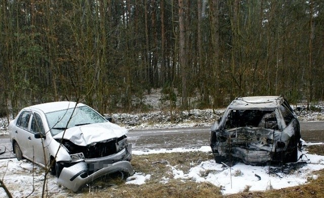 Audi obróciło się i zderzyło ze skodą fabia