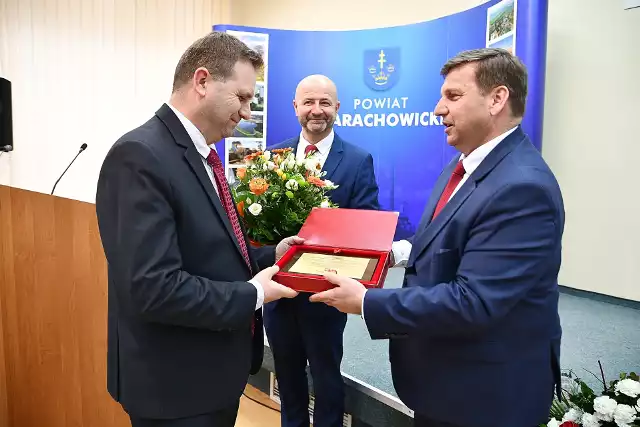 Skuteczności oraz dokonań gratulował władzom między innym wicewojewoda świętokrzyski Michał Skotnicki
