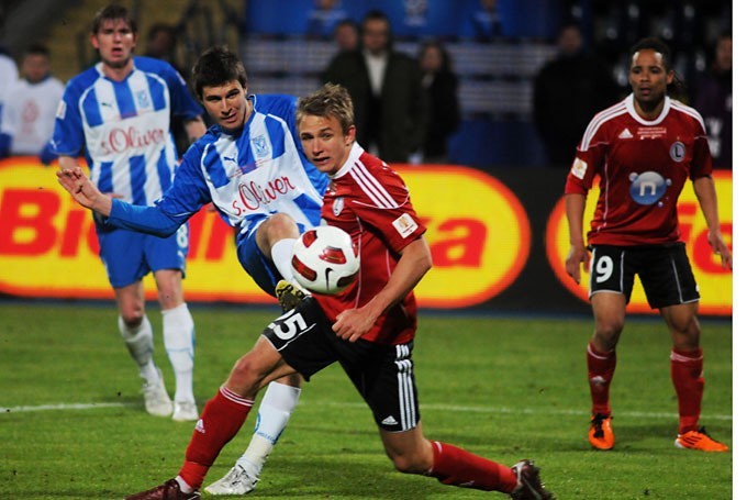 [nowe zdjęcia] Lech Poznań - Legia Warszawa. Mecz i demolka