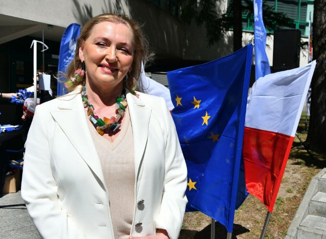 Wiceprezes Polskiej Organizacji Turystycznej i kandydatka na europosła Małgorzata Wilk – Grzywna, która wtedy organizowała świętokrzyską prezentację w stolicy Europy.