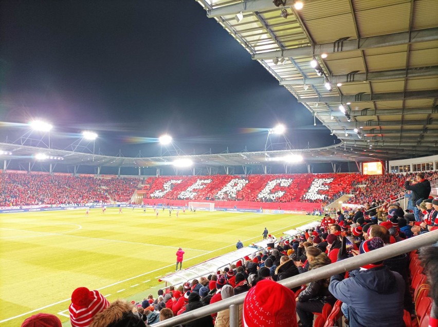 Widzew - Pogoń 3:3. Gesty Kozakiewicza na Widzewie. Jakub Wawrzyniak wraca do Widzewa