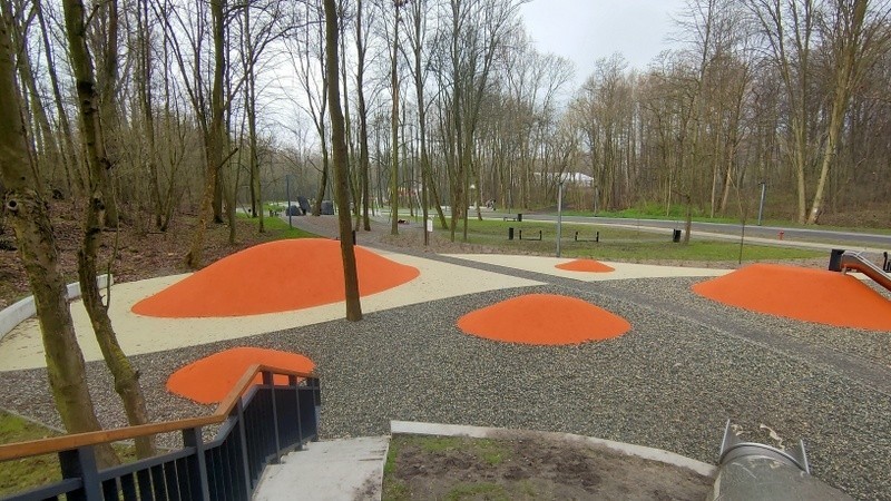 Tak wygląda dziś odnowiony Park Rozkówka w Będzinie. Warto...