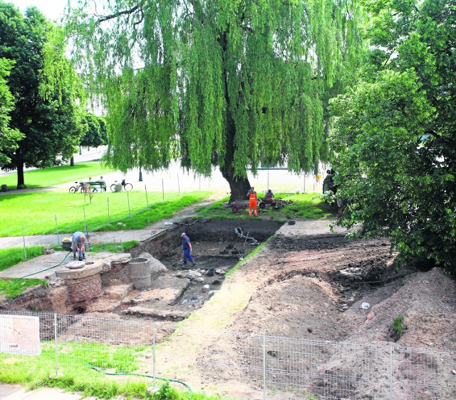 Przez ostatnie dwa lata w rynku w Radomiu były prowadzone badania archeologiczne. To wstęp do przebudowy placu.