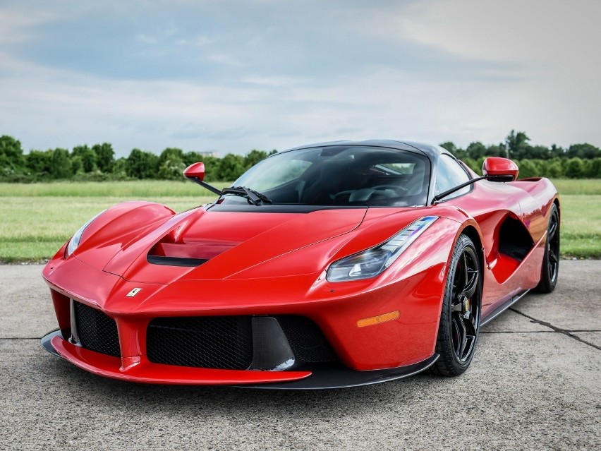 Ferrari LaFerrari...