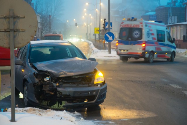 Wypadek na ul. Poznańskiej w SłupskuWypadek na ul. Poznańskiej w Słupsku