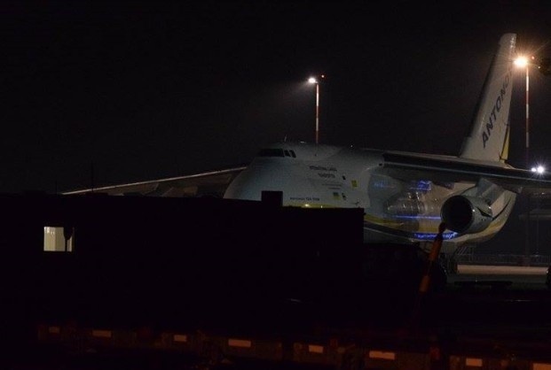 Rusłan - jeden z największych samolotów na świecie wylądował dziś w Łodzi [FILM, zdjęcia]