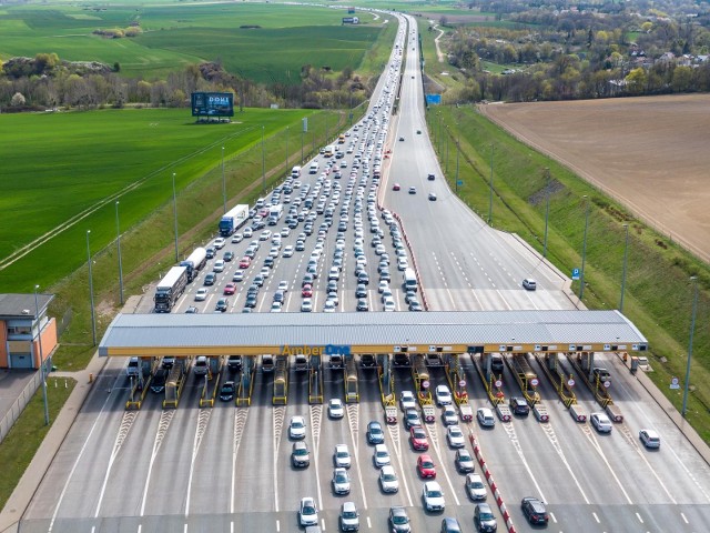 Jak podaje na swojej stronie GDDKiA, obecnie płatny jest przejazd pięcioma odcinkami autostrad, przy czym trzy z nich są zarządzane przez prywatnych koncesjonariuszy.