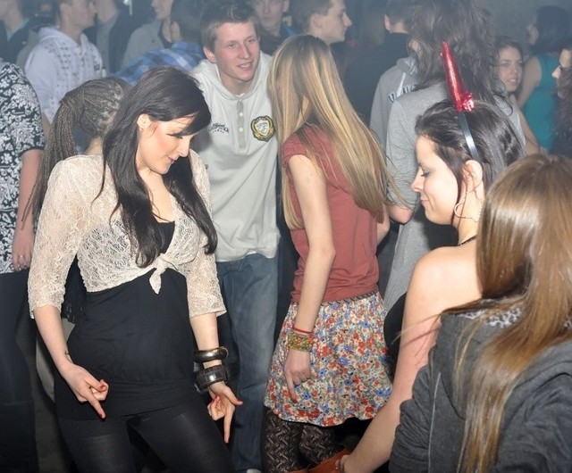Zabawa w trakcie czwartkowego High School Party w tarnobrzeskiej TaPiM-ie była wyśmienita.