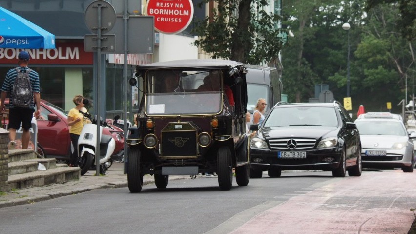 W Kołobrzegu sezon turystyczny w pełni. Żeby się o tym...