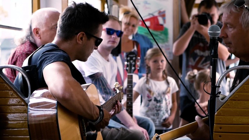 Blues Bana znów pojawi się na torach w Bytomiu. „Jeździmy tramwajem i gramy bluesa, proste!”