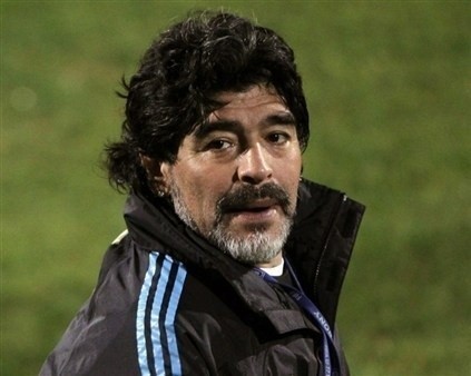 Maradona jednak odchodzi
