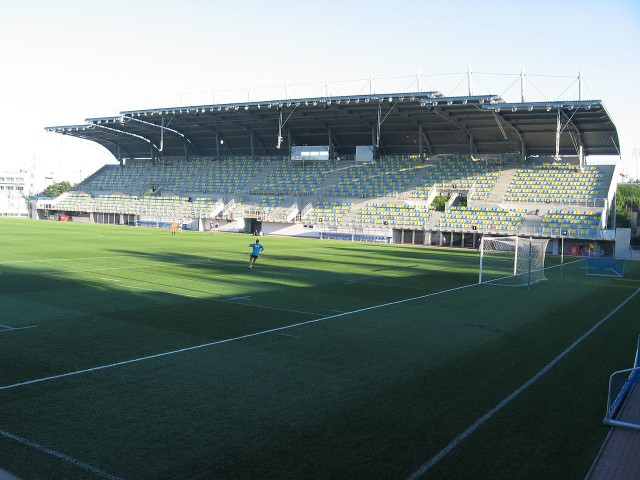 Narodowy Stadion Rugby w Gdyni ma pojemność 2450 widzów. Korzystają z niego futboliści i piłkarze