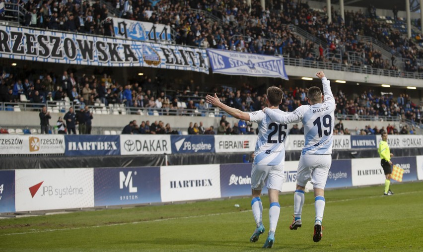 Stal Rzeszów - Hutnik Kraków 3:3. Awans rzeszowian do 1 ligi [ZDJĘCIA]