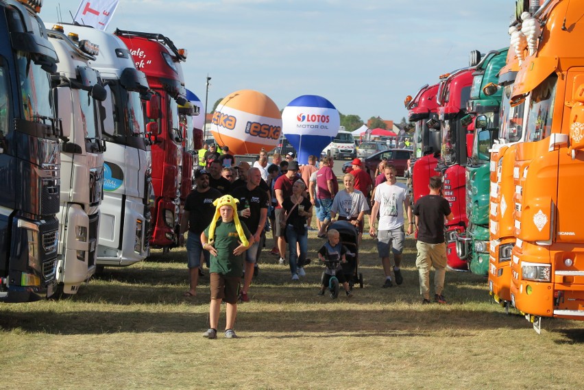 Dzieła sztuki na kołach zjechały pod Opole. Trwa 18. Master Truck Show