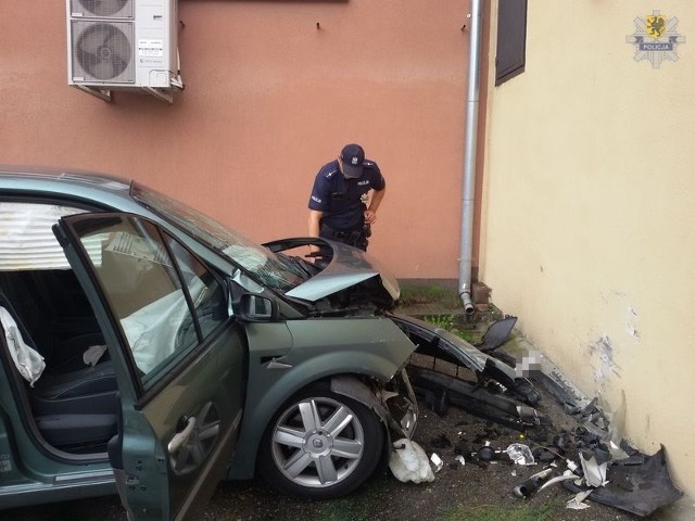 Na miejscu zdarzenia pracowała policja i technik kryminalistyki.