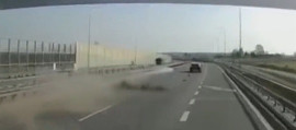 Wypadek obok samochodu Gersdorf. Motocyklista miał pędzić z ogromną prędkością