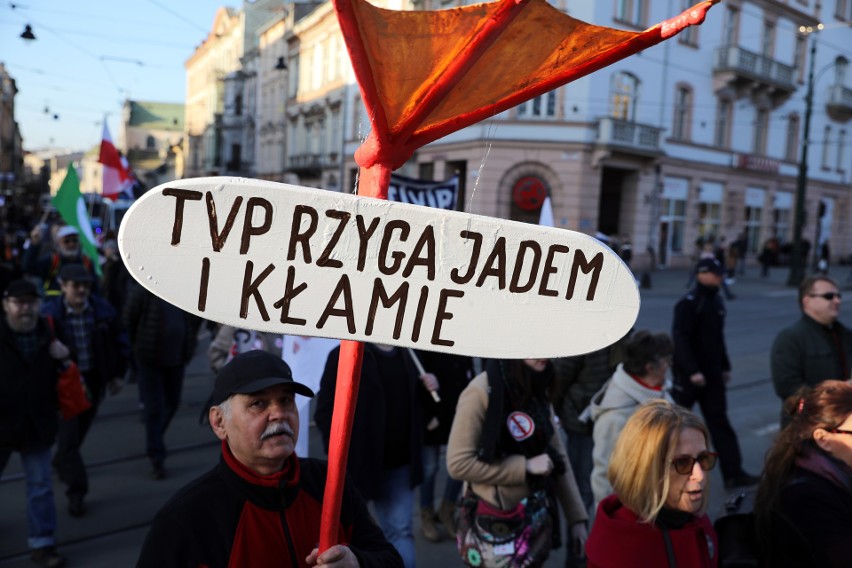 Krakowski marsz przeciw propagandzie PiSowskich mediów