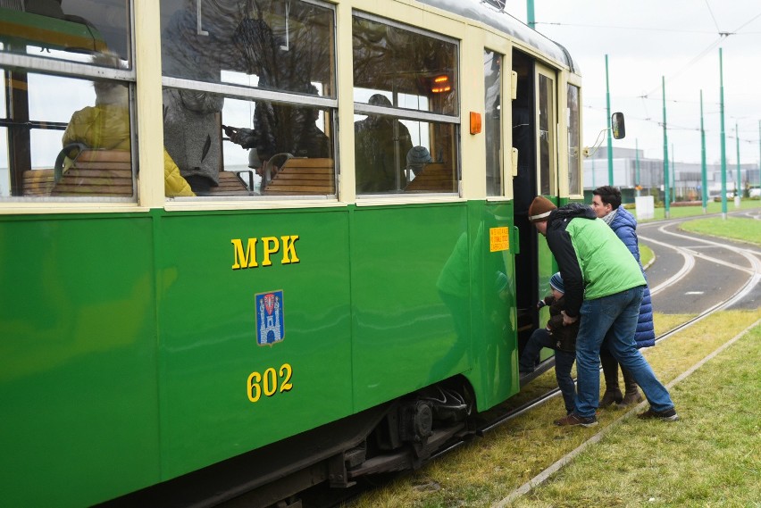 Katarzynki MPK: Poznaniacy zwiedzali zajezdnię tramwajową na...