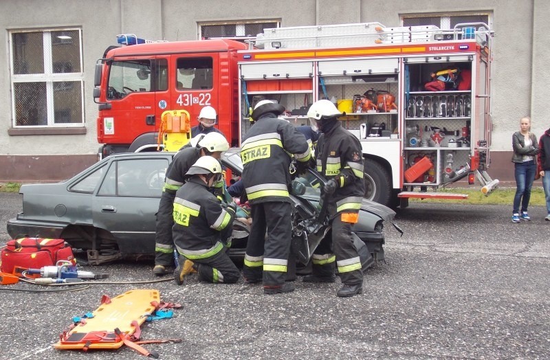 Uczniowie Zespołu Szkół Ponadgimnazjalnych nr 2 w Kluczborku...