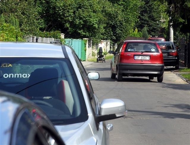 Wybierając się samochodem do innego kraju, warto sprawdzić, czy nasze ubezpieczenie samochodu jest tam ważne. (fot. archiwum)