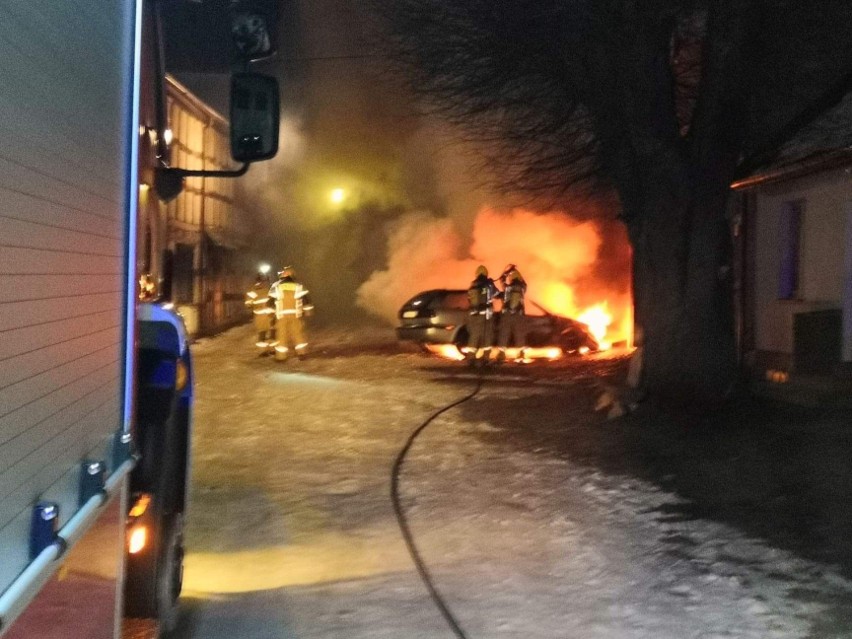 Pożar samochodu osobowego