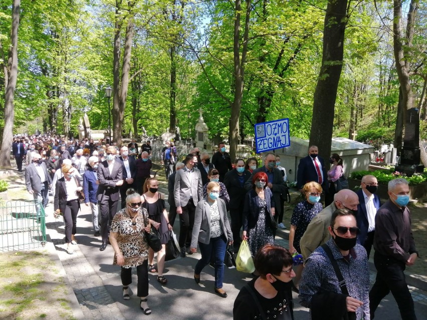 Tłumy żegnały w Krakowie Bronisława Cieślaka.