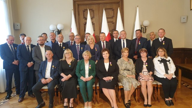 Kilkadziesiąt osób otrzymało we wtorek odznaczenia i medale za pracę na rzecz energetyki regionu łódzkiego