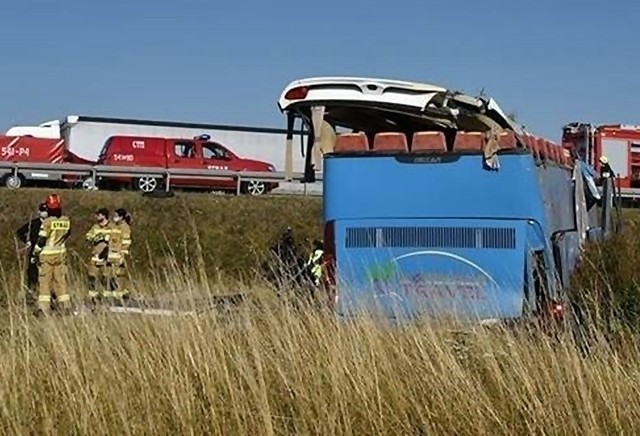 Wypadek na autostradzie A1 w Tczewie. Autokar wiózł