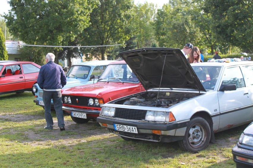 Rybnickie Klasyki, czyli zlot startych samochodów w...