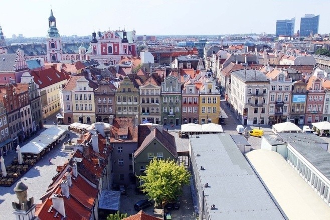 Poznań z wieży Ratusza. Jak wygląda Stare Miasto?