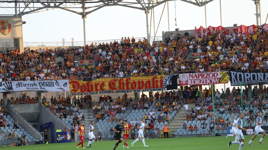 PKO Ekstraklasa. Korona Kielce przegrała z Wartą Poznań 0:1. Od 12 minuty grała w dziesiątkę, a bramkę straciła z karnego. Zobaczcie zdjęcia