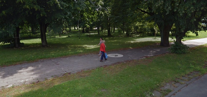Koszalinianie na zdjęciach Google'a Street View . Co robią...