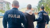 Poszukiwany listem gończym półtora roku ukrywał się przed pucką policją, bo nie chciał odpowiedzieć za kradzieże w Gdyni. Wpadł w autobusie