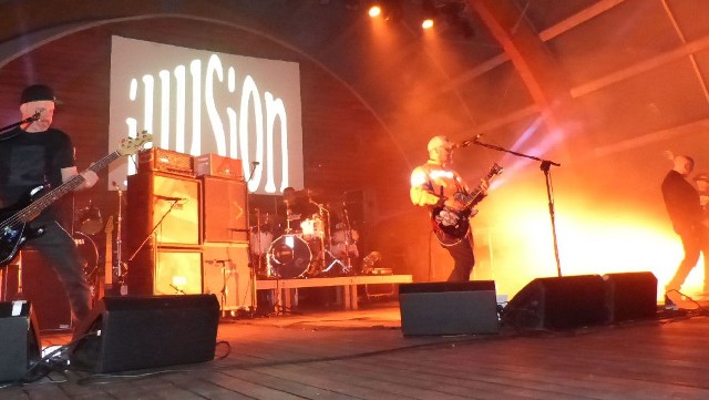 Muzycy z Illusion udowodnili, że mimo upływu lat wciąż potrafią dać na scenie czadu.