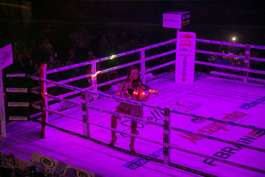 Gala boksu w Wieliczce - zobacz Ring Girls [ZDJĘCIA]