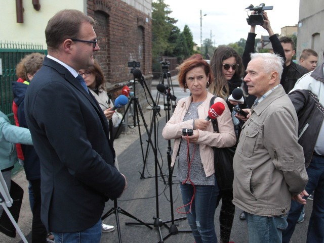 Na konferencję przyszedł Mieczysław Sankiewicz, mieszkaniec ulicy Sapowej, który był bardzo wdzięczny prezydentowi miasta, chwalił program, dziękował za nową nawierzchnię.