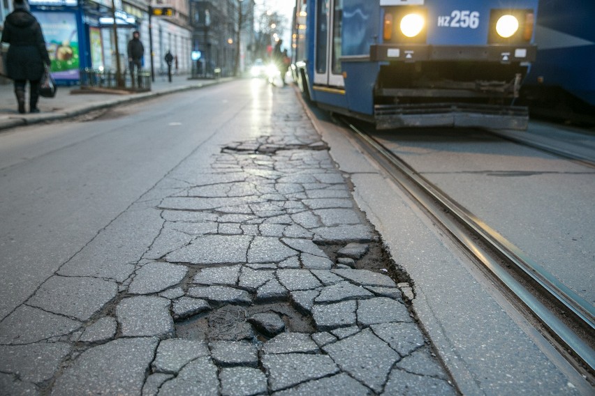 Dziurawa ulica Kościuszki wymaga remontu