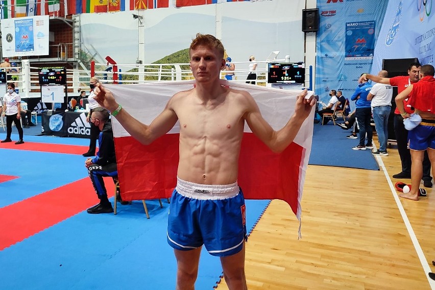 Miłosz Kruk ze Skarżyska-Kamiennej wystartował na mistrzostwach Europy w kickboxingu