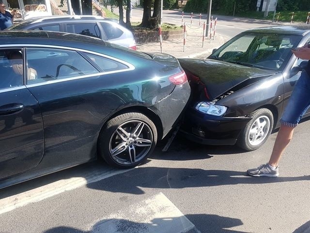 Wypadki i kolizje mnożą się od rana. Największe natężenie...