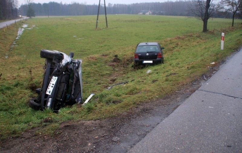 Wypadek: zderzenie golfów
Wypadek: zderzenie golfów