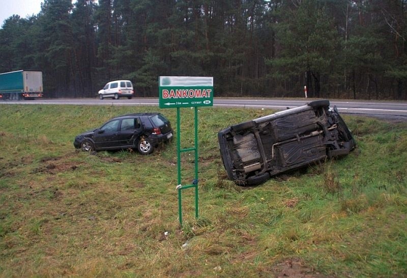 Wypadek: zderzenie golfów
Wypadek: zderzenie golfów