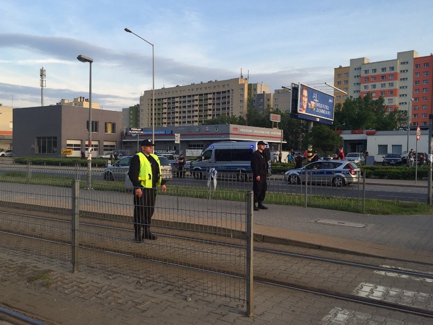 Kolejny alarm bombowy we Wrocławiu (ZDJĘCIA)