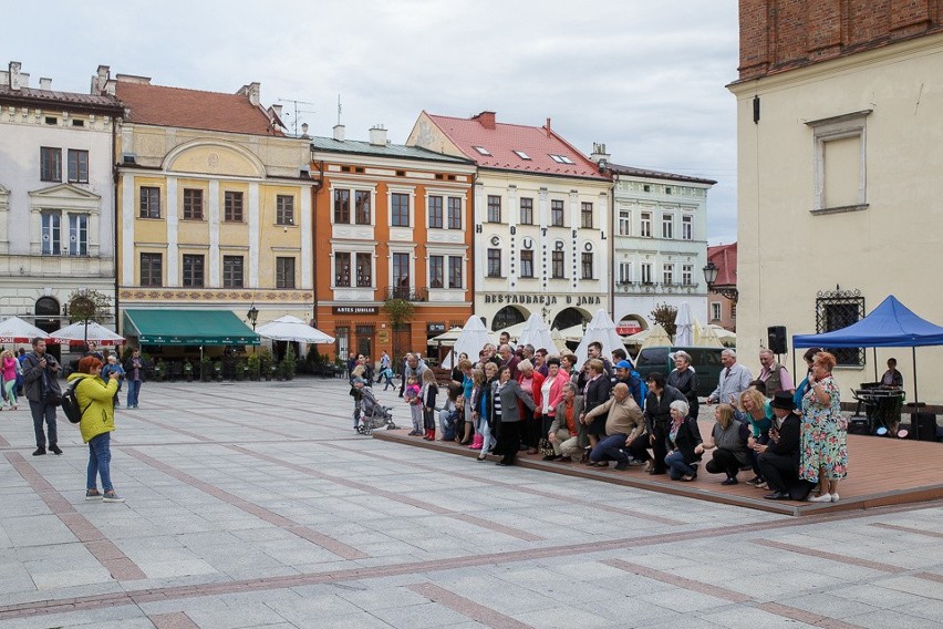 Letnie potańcówki wróciły do Tarnowa [ZDJĘCIA]