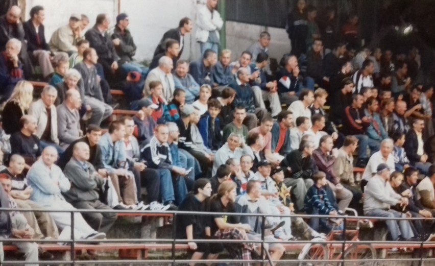 Kibice na stadionie w Wieliczce