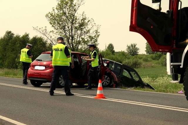 W niedzielę przed godz. 14 w miejscowości Będzino na krajowej „jedenastce” doszło do wypadku.